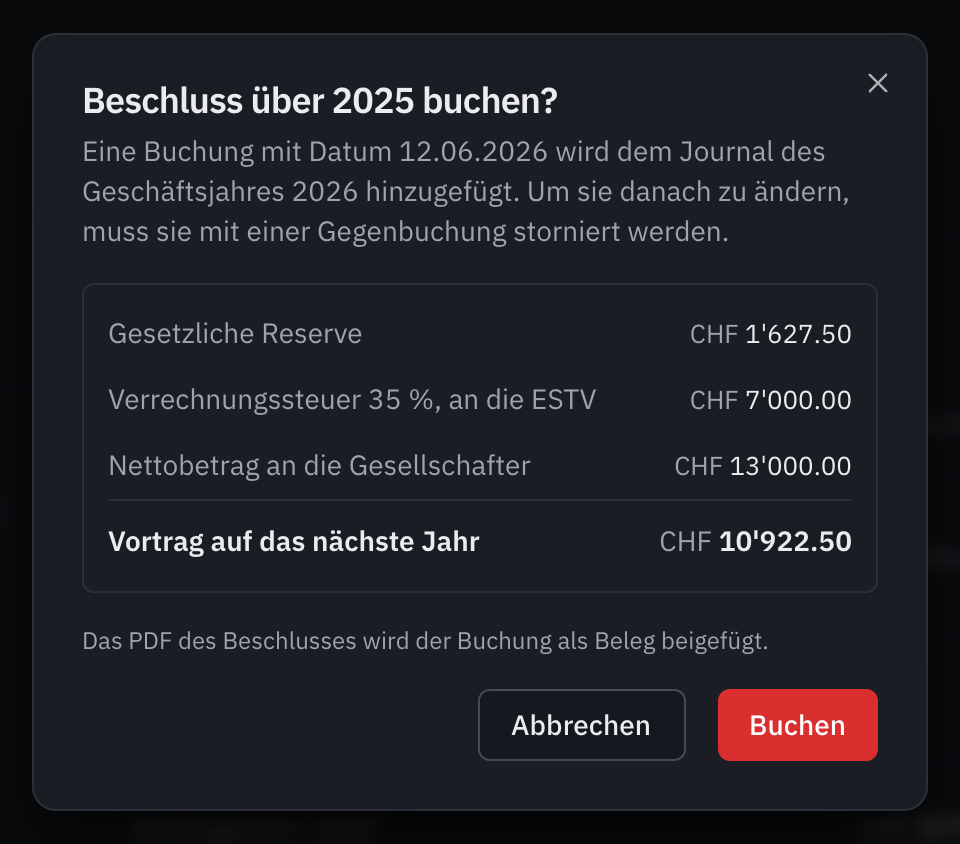 Das Fenster Beschluss über 2025 buchen?: die Buchung per 12.06.2026, die gesetzliche Reserve, die Verrechnungssteuer, der Nettobetrag und der Vortrag.