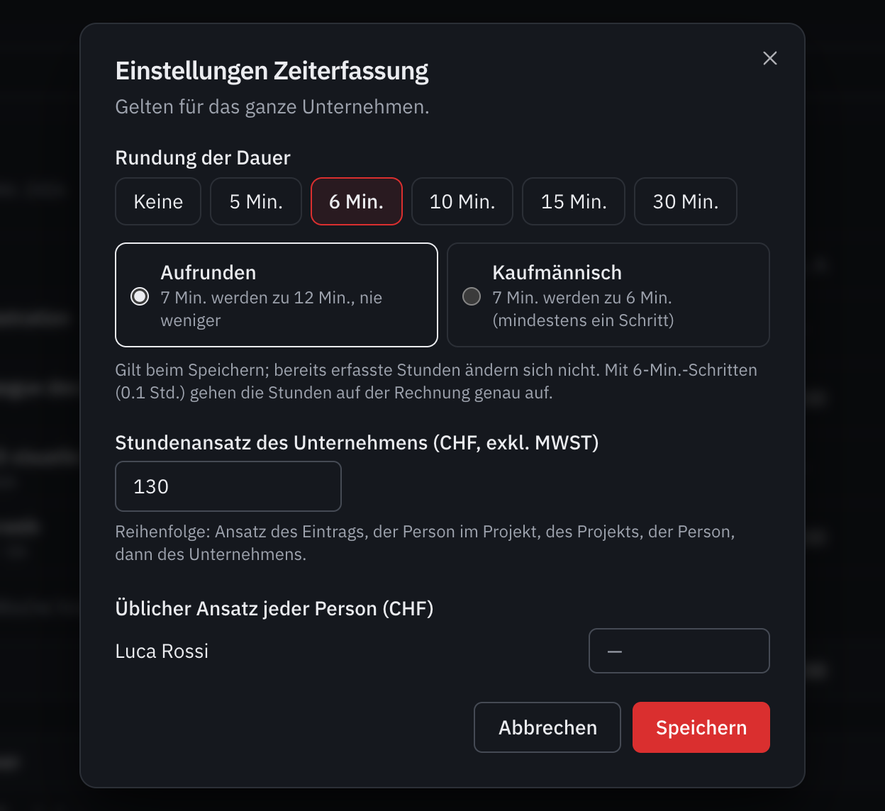 Das Fenster Einstellungen Zeiterfassung: Rundung der Dauer, Rundungsrichtung, Stundenansatz der Firma und der Ansatz jeder Person.