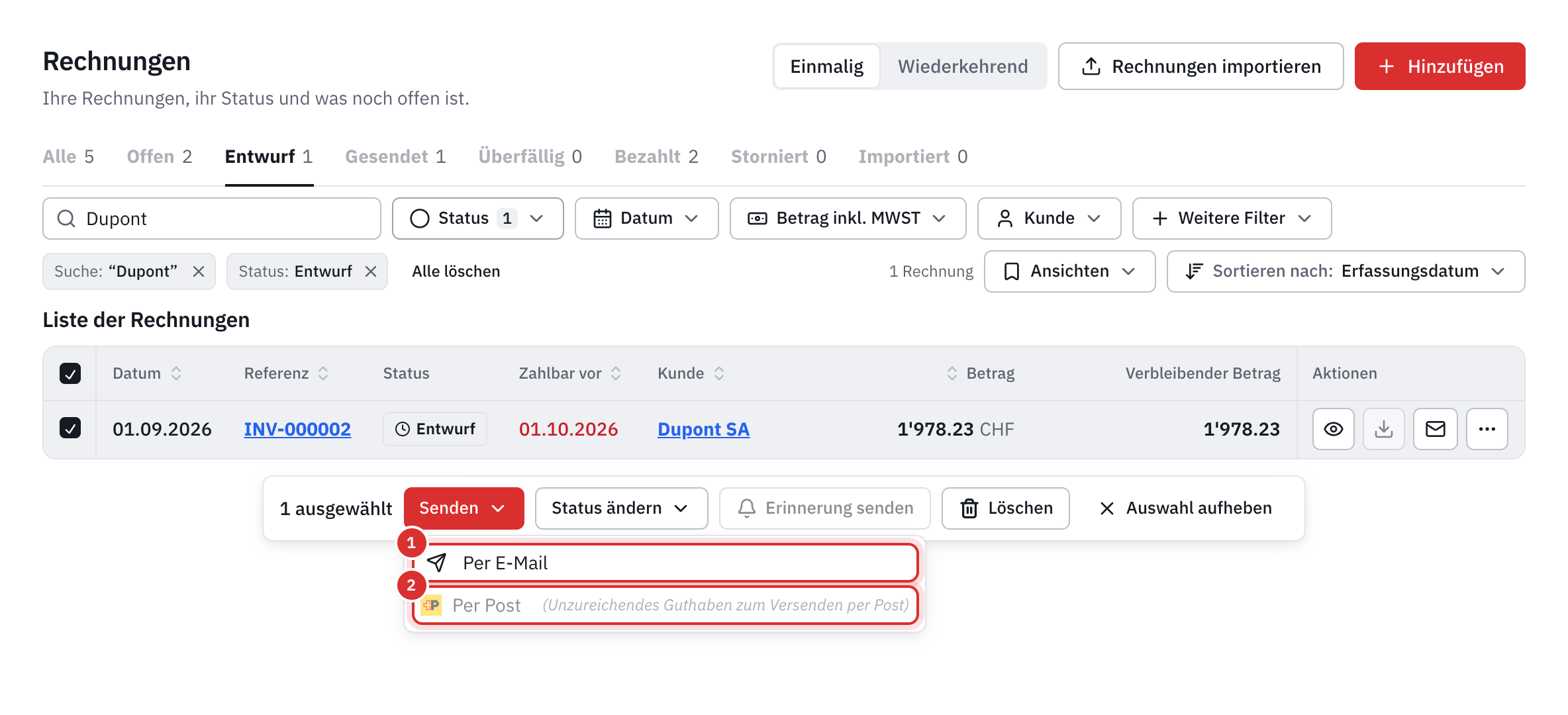 Die Rechnungsliste mit einer markierten Rechnung und dem geöffneten Menü Senden: Per E-Mail und Per Post.