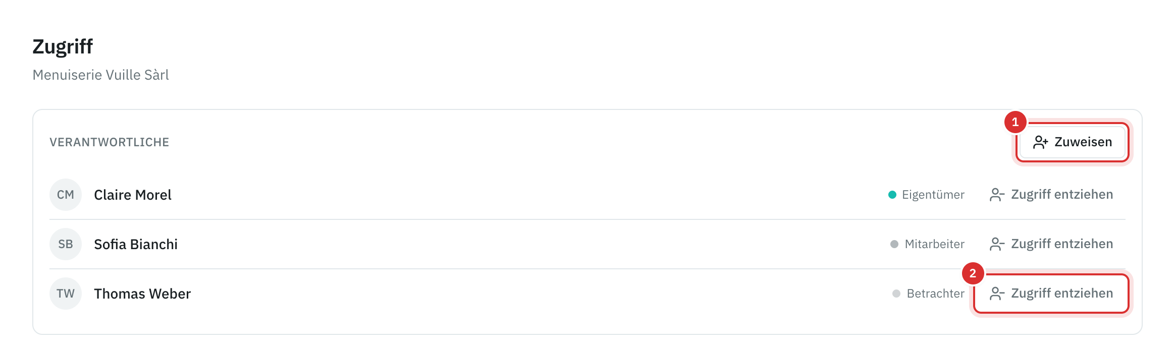 Der Tab Zugriff eines Mandats: drei Verantwortliche mit ihrer Rolle, die Schaltfläche Zuweisen und Zugriff entziehen neben jeder Person.