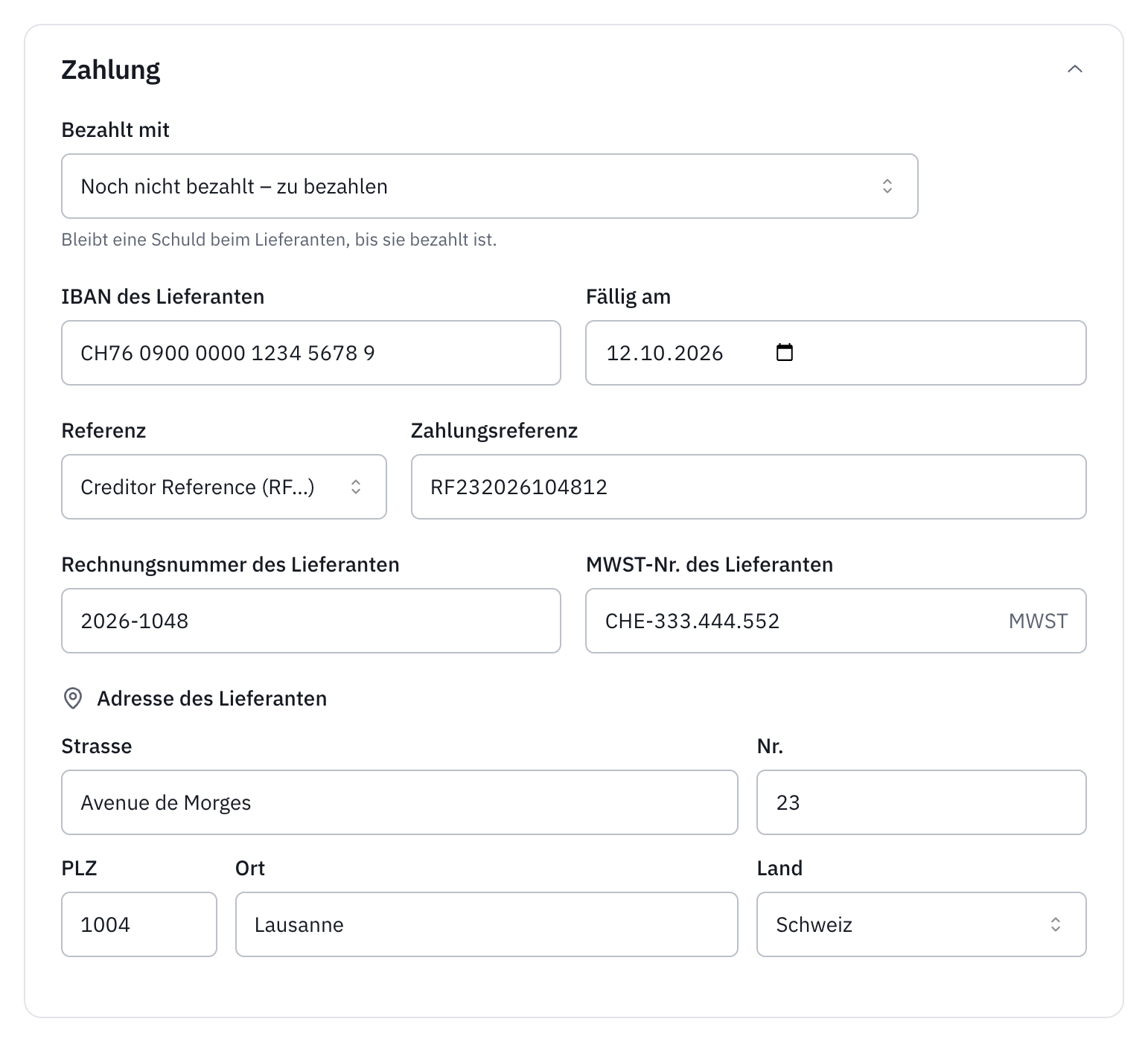 Der Bereich Zahlung einer Lieferantenrechnung: Noch nicht bezahlt – zu bezahlen, die IBAN, die Fälligkeit, die Creditor Reference RF, die Rechnungsnummer, die MWST-Nummer und die Adresse des Lieferanten.