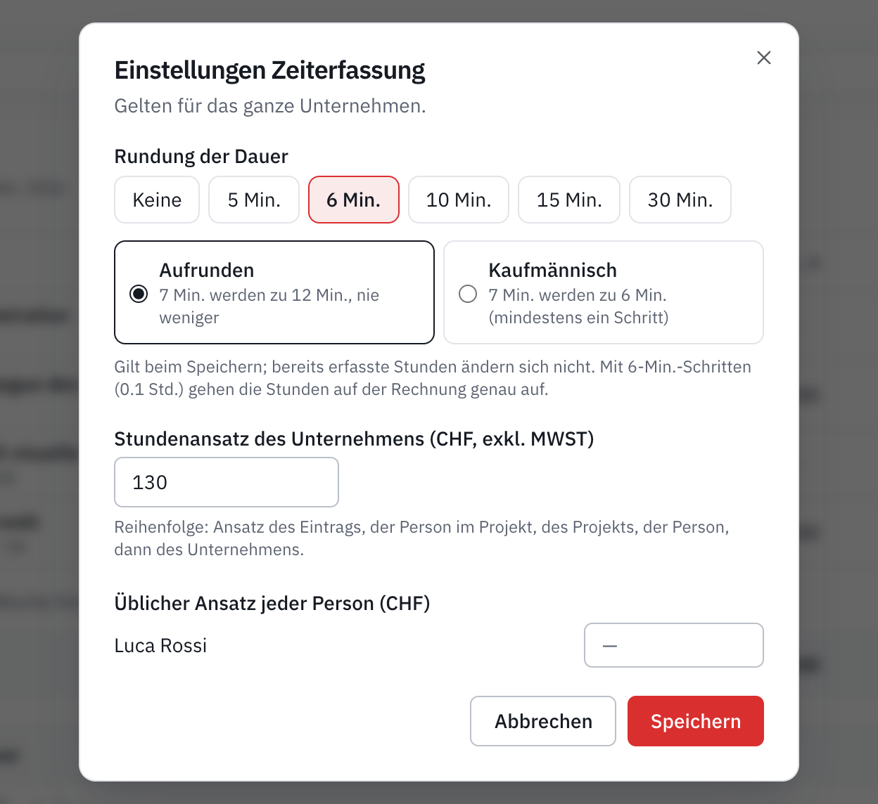 Das Fenster Einstellungen Zeiterfassung: Rundung der Dauer, Rundungsrichtung, Stundenansatz der Firma und der Ansatz jeder Person.