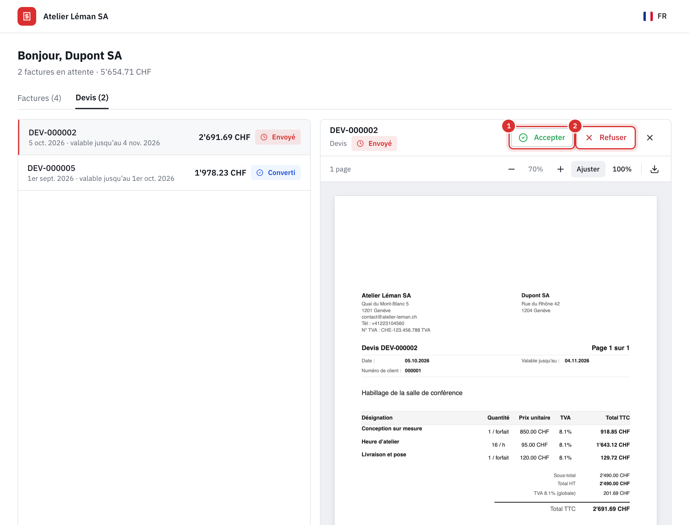 Un devis envoyé ouvert dans le portail : les boutons Accepter et Refuser, et le PDF du devis ajusté à la largeur, avec le nombre de pages, le zoom et le téléchargement.