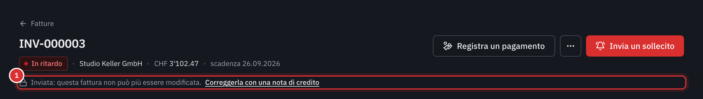 L’intestazione di una fattura in ritardo, con il messaggio Inviata: questa fattura non può più essere modificata e il link Correggerla con una nota di credito.