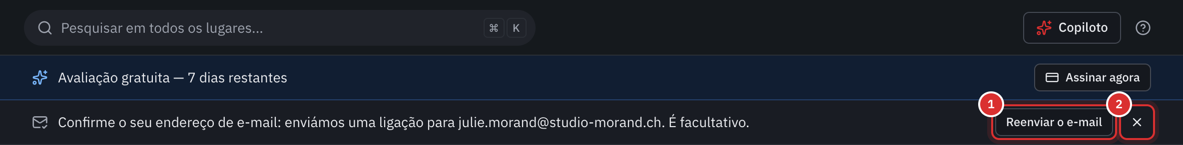 Por baixo da barra superior e da faixa da avaliação gratuita, o lembrete Confirme o seu endereço de e-mail: enviámos uma ligação para julie.morand@studio-morand.ch. É facultativo., com o botão Reenviar o e-mail e a cruz.