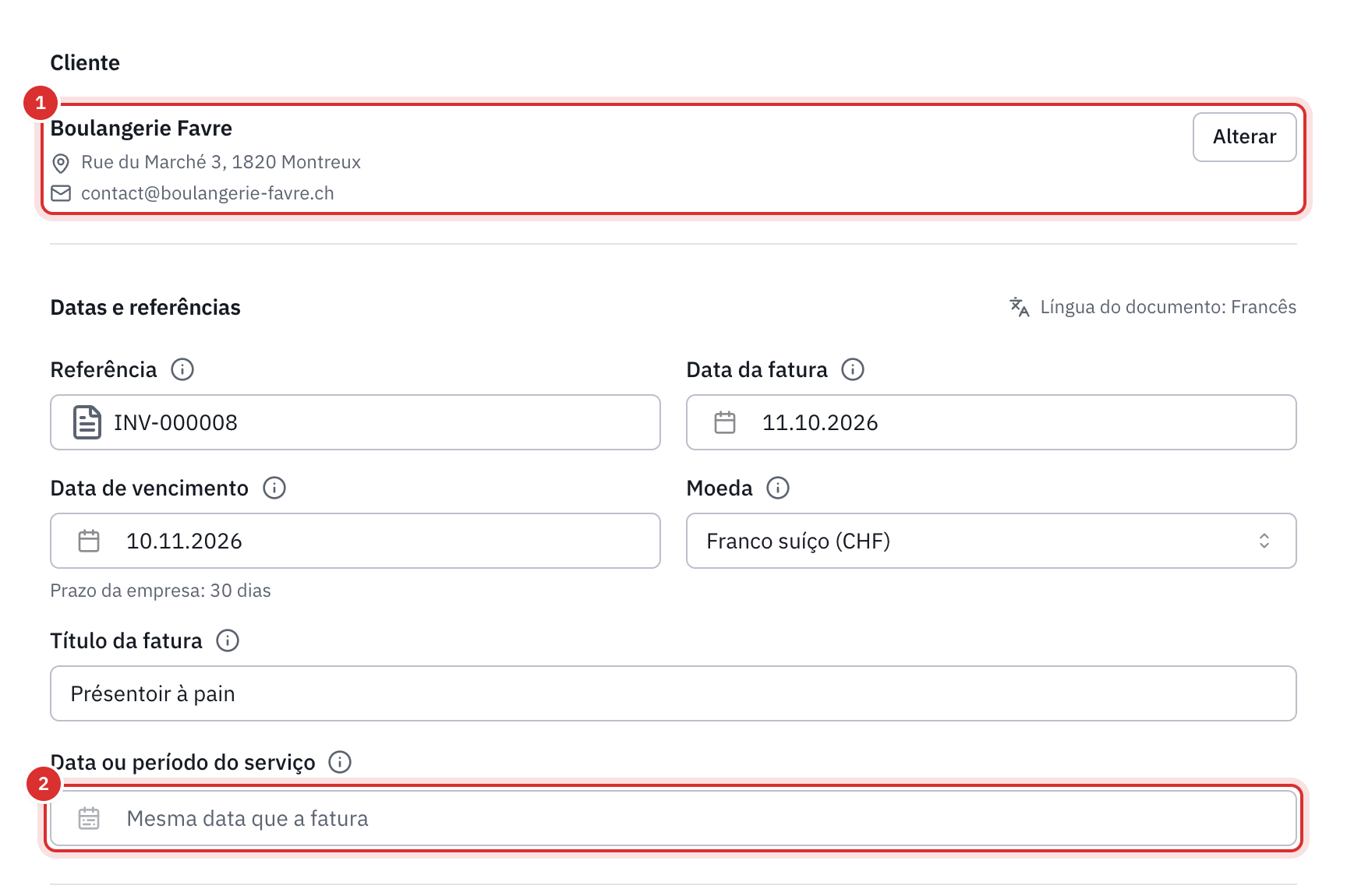 As partes Cliente e Datas e referências: o cliente escolhido com o endereço, a referência, as datas da fatura e de vencimento com o prazo do cliente, a moeda, o título e o campo Data ou período do serviço.