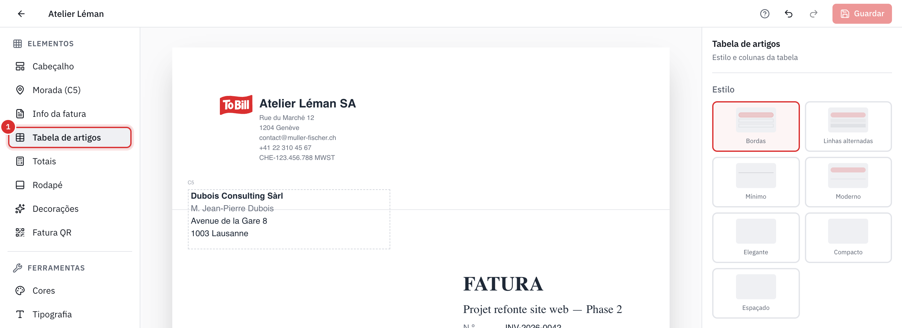 O editor de modelos: os elementos à esquerda, a pré-visualização da fatura ao centro, as definições da tabela de artigos à direita.