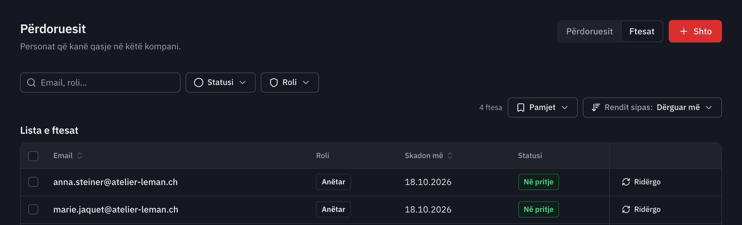 Lista e ftesave: e-maili, roli Lexues, data e skadimit, statusi Në pritje dhe butoni Ridërgo.