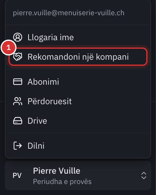Menyja e llogarisë e hapur poshtë majtas, me hyrjen Rekomandoni një kompani nën Llogaria ime.