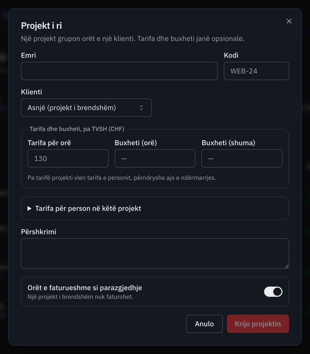 Dritarja Projekt i ri: emri, kodi, klienti, tarifa dhe buxheti, tarifa për person, përshkrimi dhe orët e faturueshme si parazgjedhje.